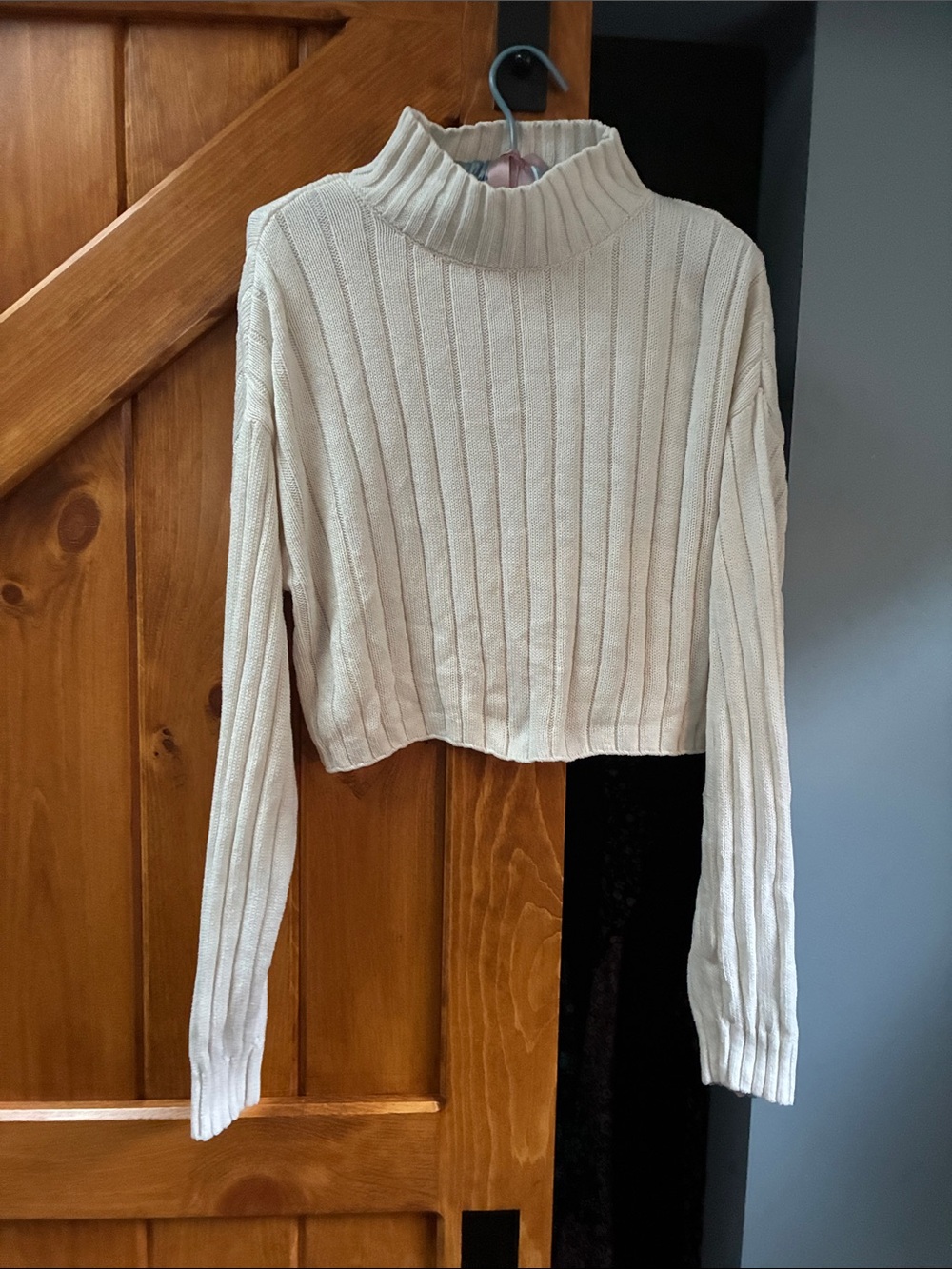 Kendall & Kylie Cream Ribbed Cropped Mock Neck Sweater